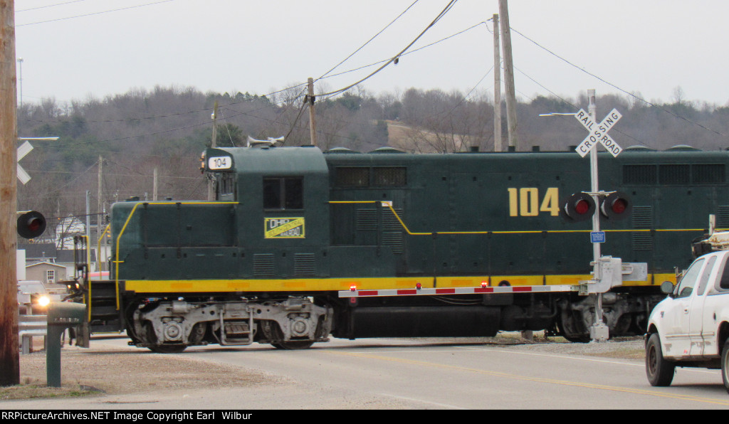 Ohio South Central Railroad (OSCR) 104